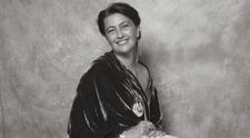 Rona Hartner, citată în instanță la trei luni de la moarte. Abia acum i s-a făcut dreptate