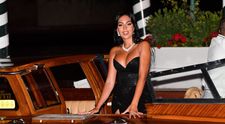 Georgina Rodriguez, irezistibilă într-un costum de baie atipic. Fotografia care le-a stârnit imaginația fanilor