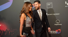 Leo Messi, alături de soția sa pe iahtul de lux al starului de la FC Barcelona. Cum au fost surprinși cei doi