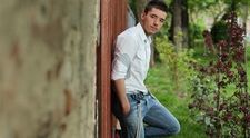 Adrian Tutu isi scoate album la sfarsitul verii. Vezi ce piese o sa contina!