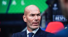 Cum arată singura iubită din viața lui Zinedine Zidane. Cei doi s-au îndrăgostit la 17 ani, iar recent au sărbătorit 30 de ani de căsnicie