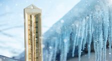 Ger de crapă pietrele peste România. ANM anunță săptămâni cu frig extrem și ninsori. Ce temperaturi urmează în luna februarie