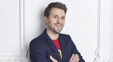 Apropo TV se intoarce din 16 aprilie!