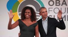 Barack Obama și soția sa, în vacanță în Grecia, într-un loc preferat de români. Ipostaza compromițătoare în care au fost surprinși