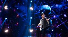 Alexandru Năsturică, show de virtuozitate la acordeon pe scena de la Românii au talent. Tânărul de 21 de ani vrea să ducă lăutăria la următorul nivel