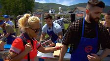 MasterChef 2024, 29 octombrie. Echipa albastră rămâne cu un om în minus după ce lui Laurențiu i s-a făcut rău și a chemat medicul: „Suntem într-un ușor dezavantaj”