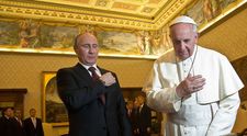 Papa Francisc ar fi aflat de la Viktor Orban data la care Vladimir Putin va încheia războiului din Ucraina