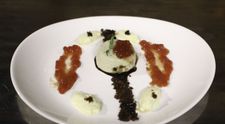Reteta Cristina-Gabriela Ostrovschi : Panna cotta de busuioc cu dulceata de rosii