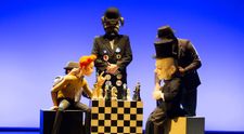 Teatrul Țăndărică vă invită în data de 10 mai 2019, ora 19:00 la premiera spectacolului ”Cenușăreasa”