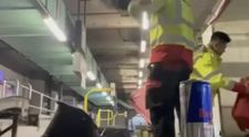 VIRAL. Angajații unui aeroport au fost filmați pe ascuns, iar clipul scandalos a ajuns pe TikTok! Ce făceau aceștia