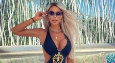 Bianca Drăgușanu a apărut în presa din Marea Britanie, care o consideră o păpușă Barbie