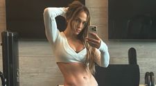„Pare disperat de singură și centrată pe sine”. Comentarii tăioase după ce a postat Jennifer Lopez din sala de fitness