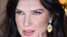 Monica Bîrlădeanu a sărbătorit Valentine's Day la o cină în oraș. Actrița a purtat o ținută spectaculoasă