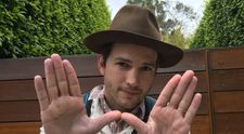 Ashton Kutcher suferă de o boală rară! Actorul este incapabil să vadă, să audă și să meargă