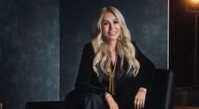 Anastasia Soare, singura româncă din topul celor mai bogate femei din SUA, își spune povestea inspirațională în cartea „Conturul unui vis”