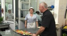 Misiune dificila pentru chef Victor Melian. Cum a transformat un restaurant din Tulcea in doar 4 zile