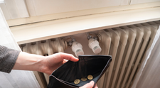 Ce se întâmplă cu prețul energiei și cât ar putea dura criza energetică?