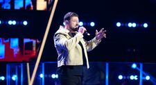 George Dogaru a revenit pe scena de la Vocea României după 14 ani și a întors două scaune! Ce promisiune inedită i-a făcut Horia Brenciu în încercarea de a-l convinge să vină în echipa sa