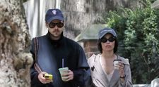 Fanele lui Harry Styles, în lacrimi! Inelul „suspect” de pe degetul lui Zoë Kravitz aprinde zvonuri de logodnă, dar nimeni nu vrea să creadă