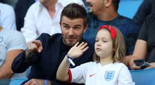 FOTO David Beckham, aspru criticat după ce și-a sărutat fiica de 7 ani pe gură