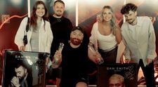 Sam Smith a primit în cadrul festivalului UNTOLD primul Disc de Diamant oferit de România unui artist