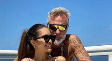 Gianluca Vacchi, imagine de peste 1,4 milioane de like-uri cu familia sa. Cum s-a pozat celebrul italian