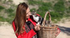Primele imagini din acest an cu Iulia Vantur la plaja. Cum a reusit frumoasa vedeta sa atraga toate privirile