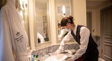 Viral pe TikTok. Motivul înspăimântător pentru care nu trebuie să folosești gelul de duș și șamponul din hoteluri