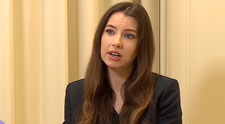 Căderea părului - cauze și soluții propuse de specialist, la Vorbește lumea