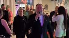 Vali Vijelie, spectacol pentru românii din Arizona, după ce s-a lăudat că are stea pe Walk of Fame