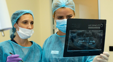 (P) Life Dental Spa oferă posibilitatea dinților ficși în doar 24 ore!