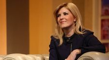 Elena Udrea, Silviu Prigoana si Corneliu Vadim Tudor fac cadouri pentru “Serviciul Roman de Comedie”
