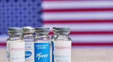 Când ajunge în țară vaccinul Moderna, care sunt principalele diferențe față de Pfizer BioNTech și cum se alege între ele?