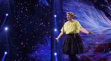 E manager într-o bancă, dar marea ei iubire rămâne muzica. La Românii au talent, Laura Anton a surprins pe toată lumea cu alegerea muzicală: „Un moment care mi-a mers la suflet!”