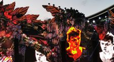 UNTOLD 2024. Trupa VAMA, show incendiar pe scena principală a festivalului. „Am luat amendă, mai luăm și aici, nu contează”