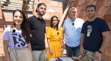 Omid Ghannadi, uimit de casa construită de Dorina Bogdan: „Bravo, bunico!”
