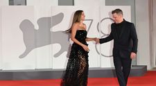 Matt Damon, apariție rară alături de soția sa! Cât de frumoasă e Luciana, barmanița care l-a cucerit în urmă cu 20 de ani