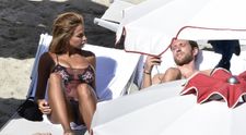 Mădălina Ghenea, surprinsă la plajă alături de presupusul iubit. Cum arată bărbatul care ar fi cucerit-o pe româncă
