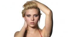 Vezi cum arata cea mai sexy lectie de gimnastica cu Scarlett Johansson, Jessica Alba si Eva Longoria! VIDEO