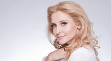 Alina Sorescu a devenit mamica. Vedeta a nascut duminica dimineata o fetita de nota 10