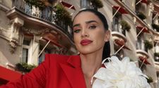 “Ești cea mai frumoasă româncă din Paris!” Ce a purtat Adelina Pestrițu la un eveniment de la Paris Fashion Week