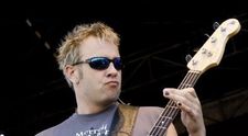 Soția fostului basist al trupei 3 Doors Down, arestată după ce a încercat să-i trimită droguri soțului ei încarcerat 