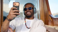 Cabral recunoaște cât de greu îi este după divorț. Prezentatorul a încercat să se refugieze în muncă pentru a-și reveni mai repede: „Singurul om pe care n-are rost să-l minți e cel din oglindă”