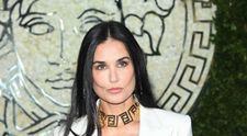 Lecție de stil marca Demi Moore. Actrița a întors toate privirile cu o ținută all-white