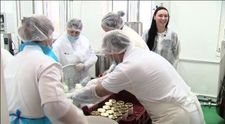 Nu aveau bani de paine, iar acum conduc o afacere de jumatate de milion de euro. Povestea familiei 