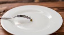 Cât de periculoase sunt curele de slăbire repetate? Nutriționist: Reîngrășarea se face 100% cu grăsime. Cu cat mâncăm mai puțin...