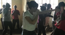 Cum a ajuns Victoria Beckham intr-o sala de box din Kenya!