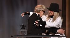 Woody Allen, omagiu emoționant pentru Diane Keaton: „Unică pe acest pământ, cum nimeni n-a mai fost și nici nu va mai fi, chipul și râsul ei luminau orice încăpere în care intra”
