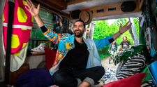Smiley a lansat „Va fi bine”,  o piesă despre secretul fericirii și al binelui care este ascuns în fiecare om