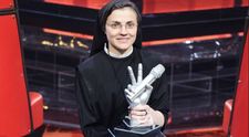 Transformare totală! Călugărița care a câștigat Vocea Italiei și a renunțat la viața monahală a lansat primul single